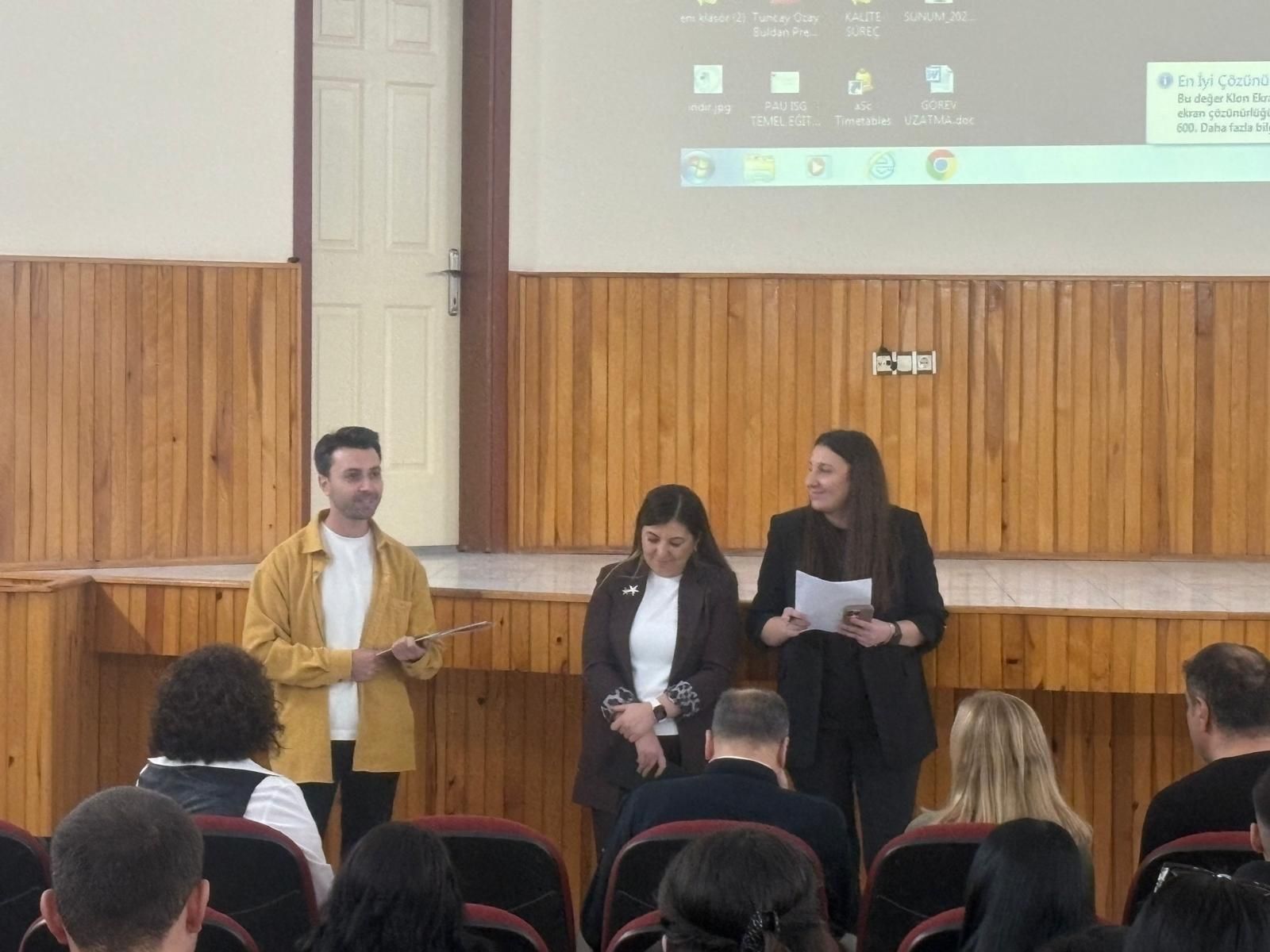 A moment from the &ldquo;Insurance Profession: Past, Present and Future&rdquo; conference in the Buldan Vocational School conference hall